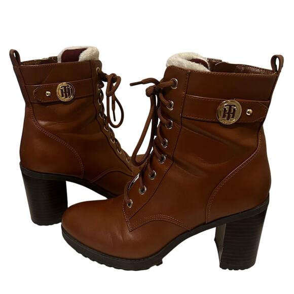 Tommy Hilfiger Women 7.5 Camel Brown Sherpa Heel Boots Essie Lace Up - Picture 1 of 8